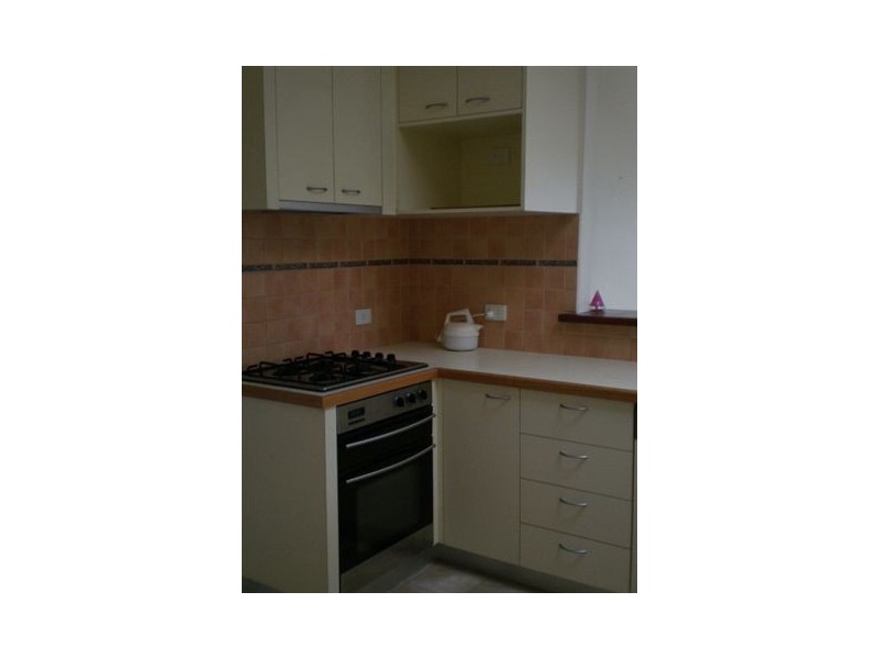 9 LAWRENCE AVENUE, Aspendale VIC 3195