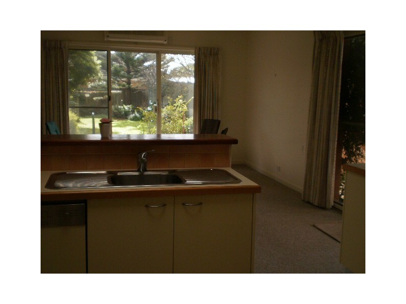 9 LAWRENCE AVENUE, Aspendale VIC 3195