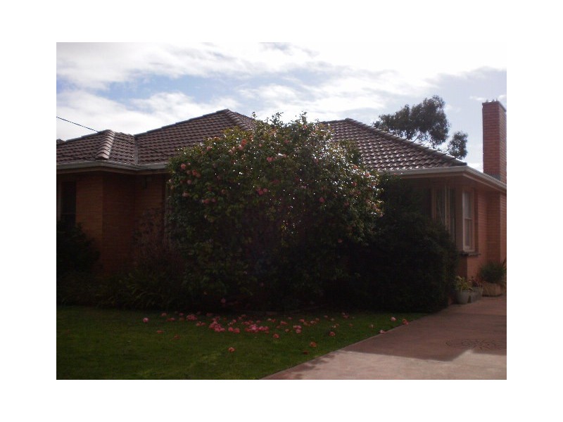 9 LAWRENCE AVENUE, Aspendale VIC 3195