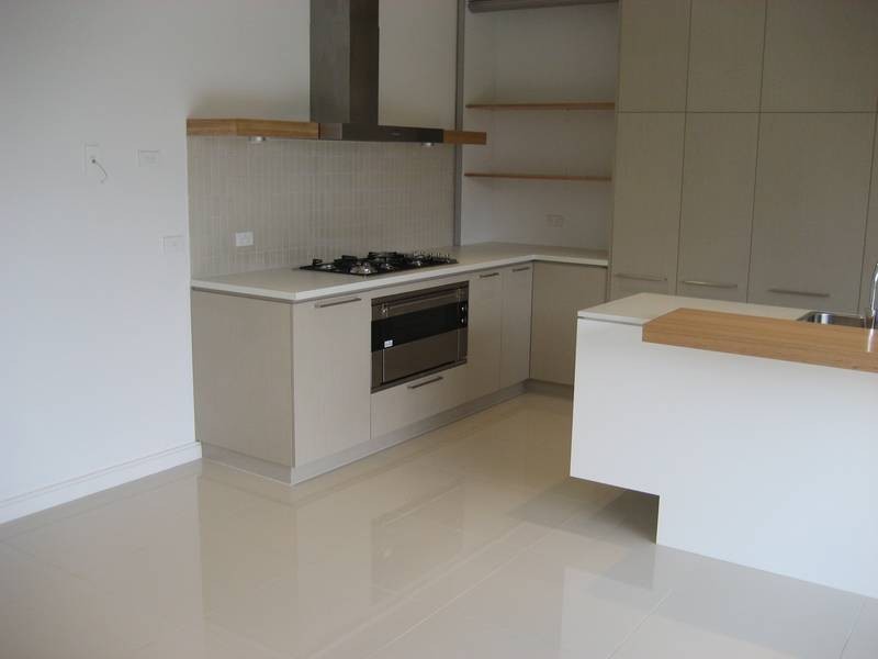 9 BELUGA STREET, Waterways VIC 3195