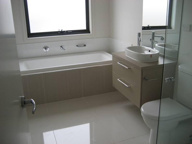 9 BELUGA STREET, Waterways VIC 3195