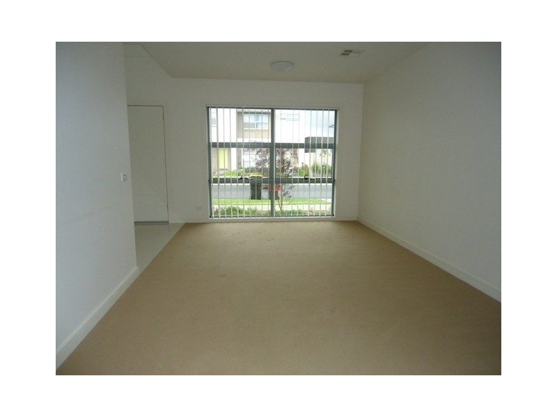 13 JUBILEE BOULEVARD, Waterways VIC 3195