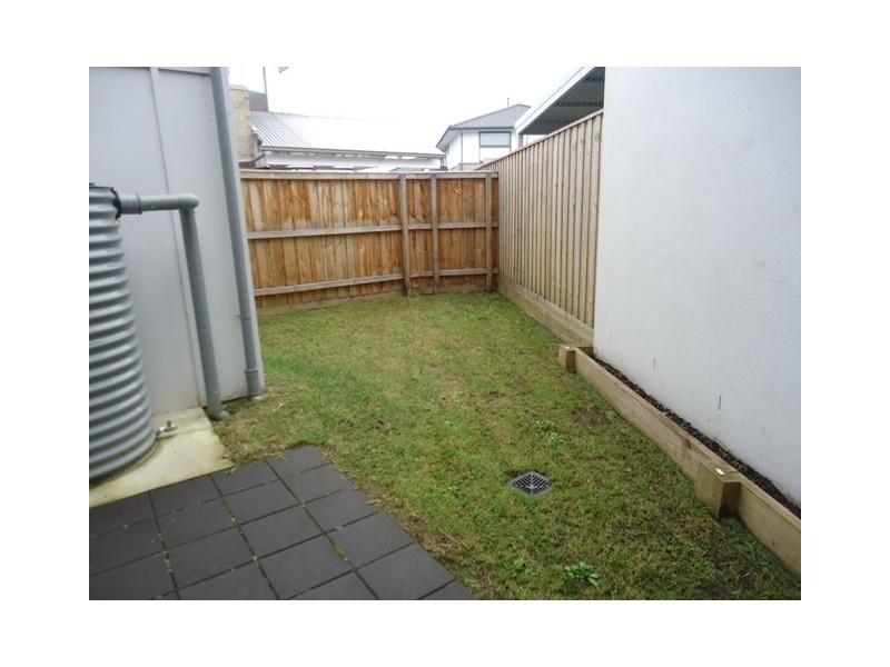 13 JUBILEE BOULEVARD, Waterways VIC 3195