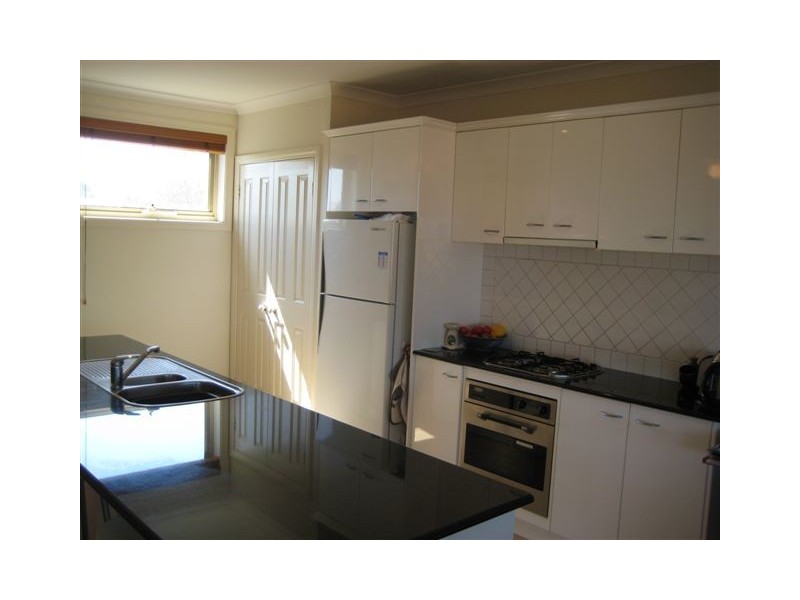 4/9 ROYAL PARADE, Parkdale VIC 3195