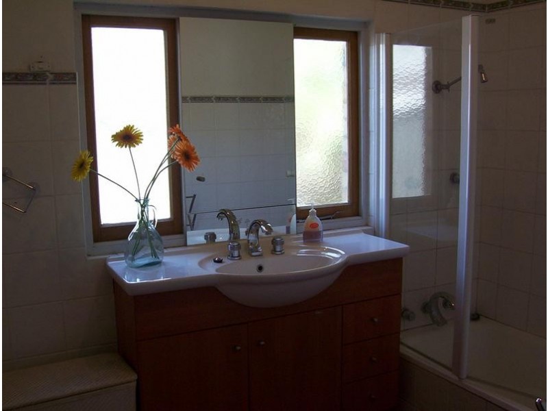 76 ARGYLE AVENUE, Chelsea VIC 3196