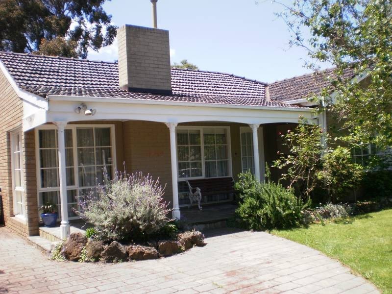 3 ARMSTRONG STREET, Beaumaris VIC 3193