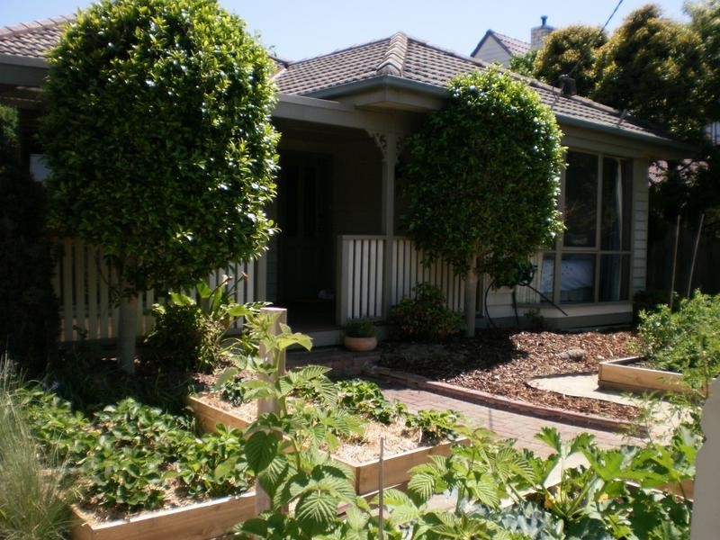 5 JAMES AVENUE, Aspendale VIC 3195