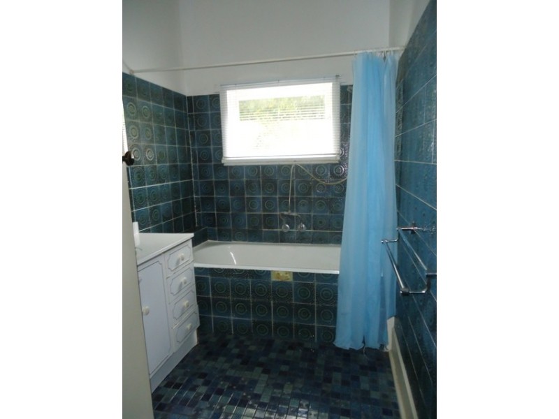 15 Eveline Avenue, Parkdale VIC 3195