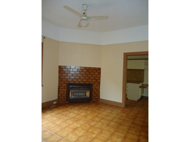 15 Eveline Avenue, Parkdale VIC 3195