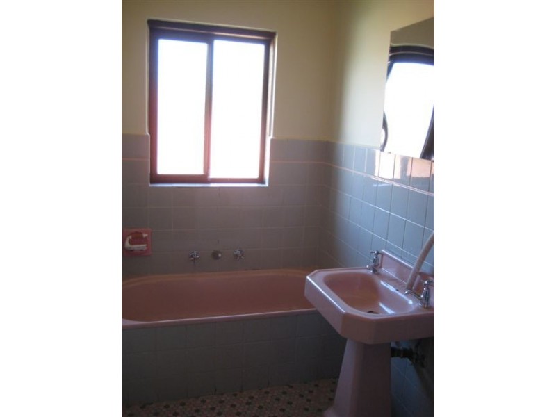 6/8 THOMAS CRT, Parkdale VIC 3195