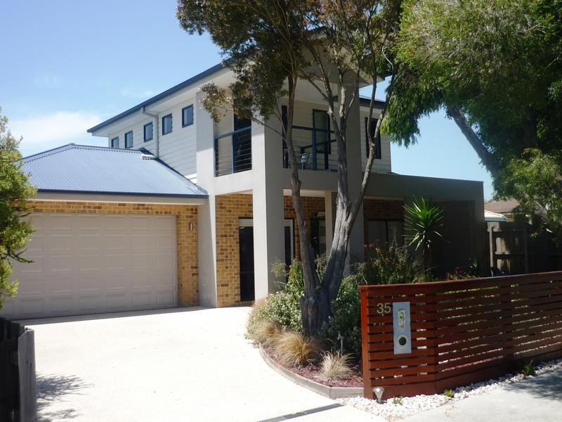 35 JOFFRE AVENUE, Edithvale VIC 3196