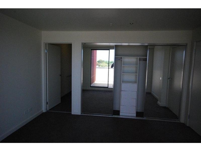 403/37-39 STATION ROAD, Cheltenham VIC 3192