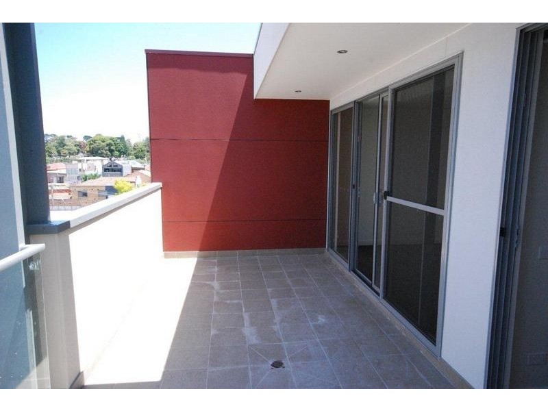 403/37-39 STATION ROAD, Cheltenham VIC 3192