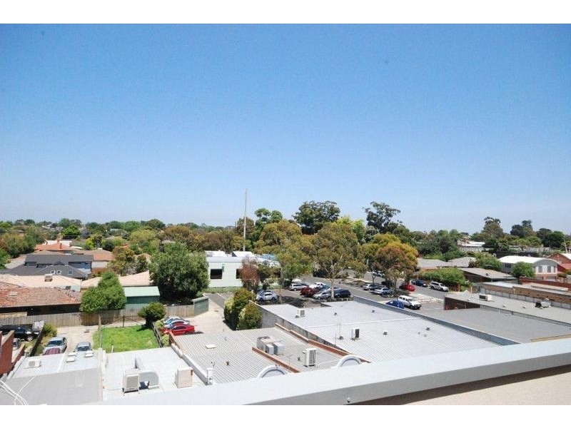 403/37-39 STATION ROAD, Cheltenham VIC 3192