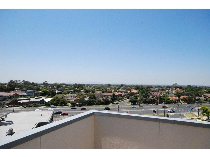 602/37-39 STATION ROAD, Cheltenham VIC 3192