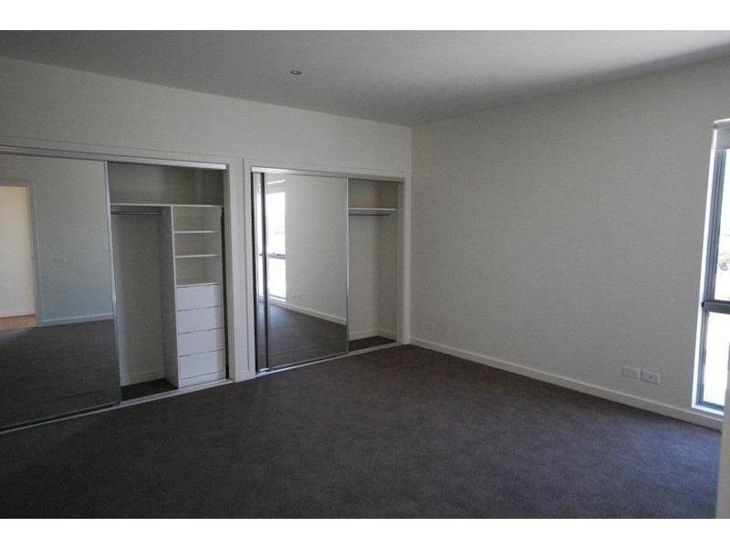 602/37-39 STATION ROAD, Cheltenham VIC 3192