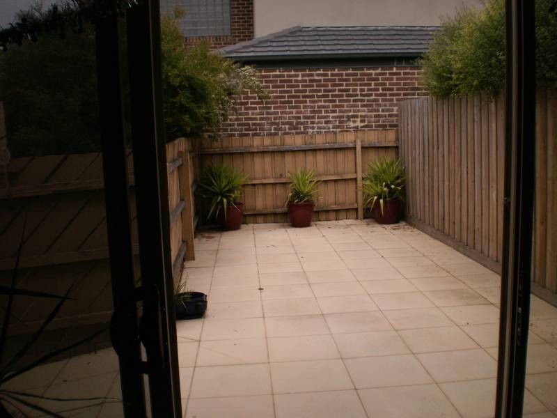 8/2-20 GLADESVILLE BOULEVARD, Patterson Lakes VIC 3197