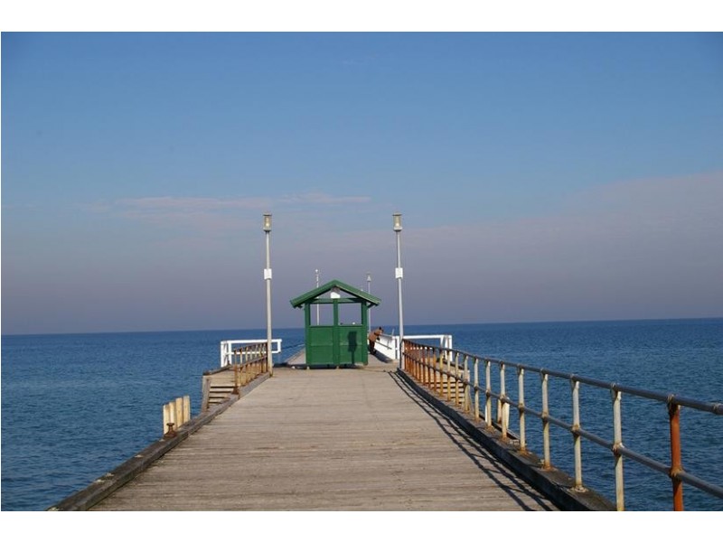 11 MONTGOMERY STREET, Mordialloc VIC 3195