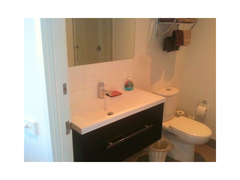 705/109 CLARENDON STREET, Southbank VIC 3006