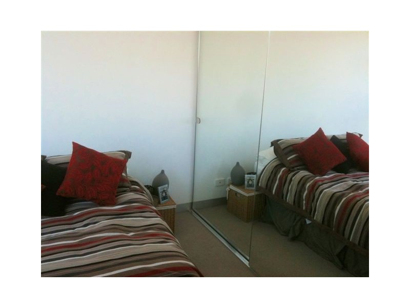 705/109 CLARENDON STREET, Southbank VIC 3006