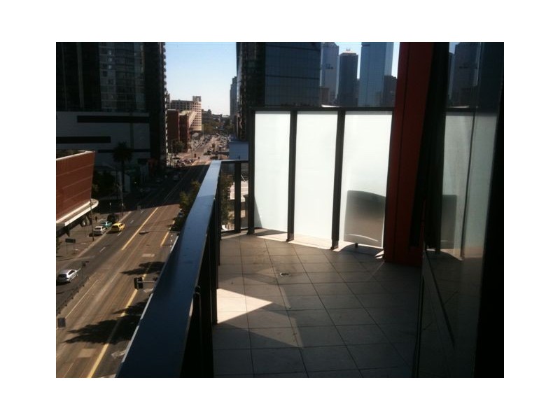 705/109 CLARENDON STREET, Southbank VIC 3006