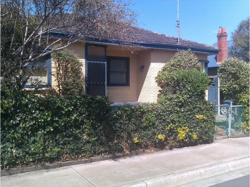 4 OWEN STREET, Mordialloc VIC 3195