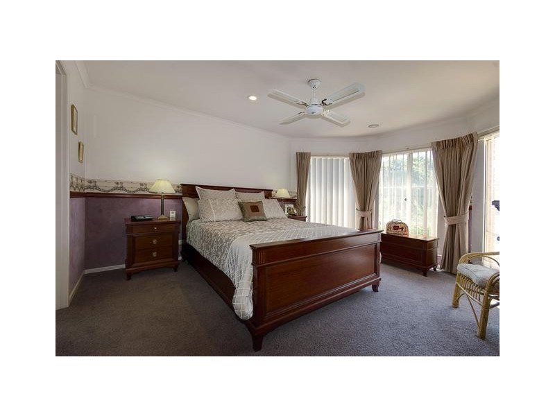 53 NURTEN PARADE, Aspendale Gardens VIC 3195