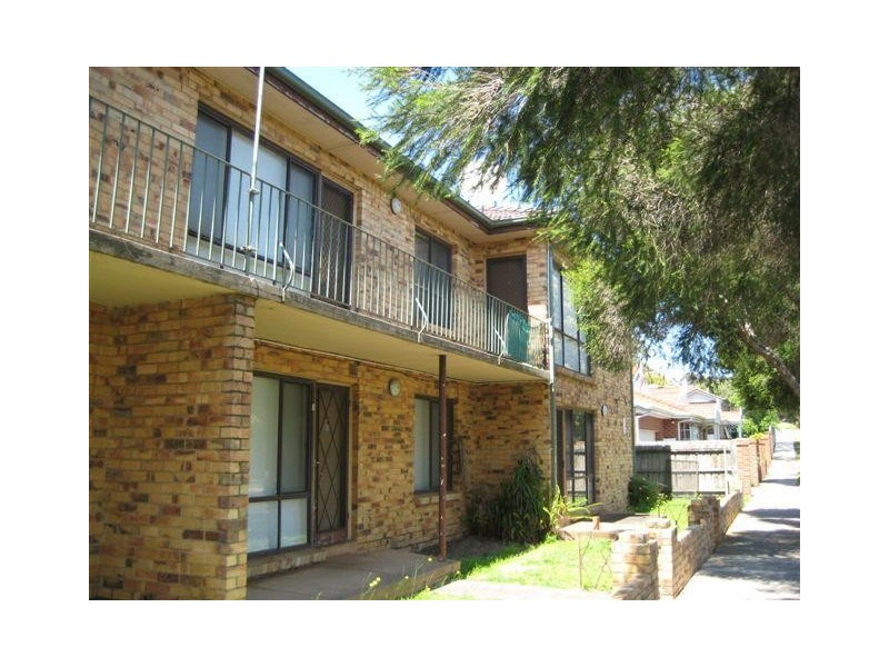2/8 THOMAS COURT, Parkdale VIC 3195