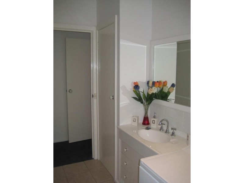 4/5 OLIVE GROVE, Mentone VIC 3194