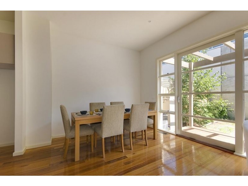 13/9-11 Manikato Avenue, Mordialloc VIC 3195