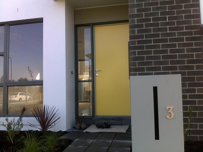 3 ASHBERG DRIVE, Waterways VIC 3195