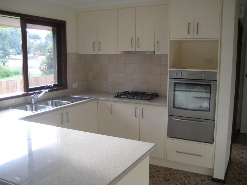 STRADA CRESCENT, Wheelers Hill VIC 3150