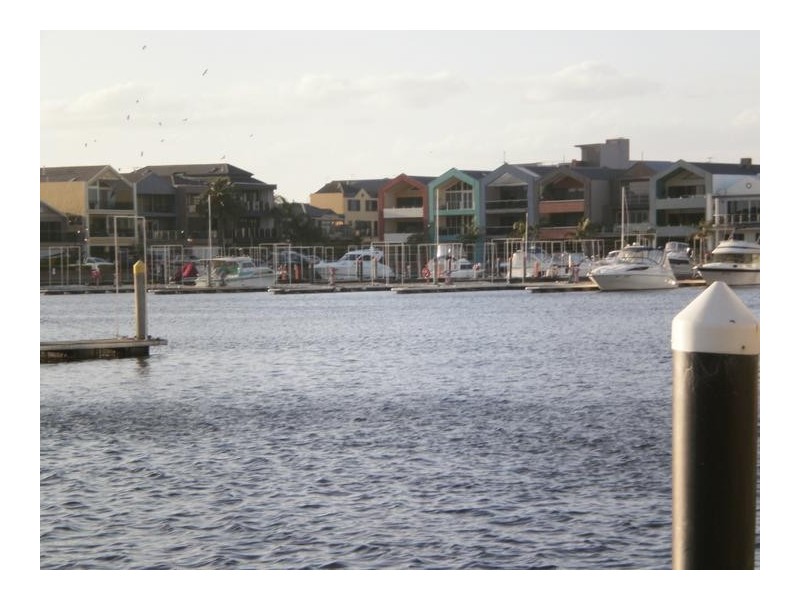 44 SCARBOROUGH DRIVE, Patterson Lakes VIC 3197