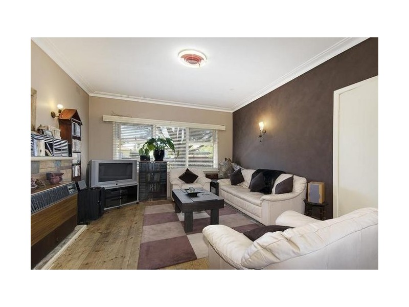 11 MOUNT VIEW STREET, Aspendale VIC 3195