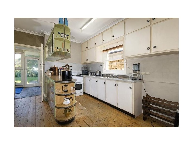 11 MOUNT VIEW STREET, Aspendale VIC 3195