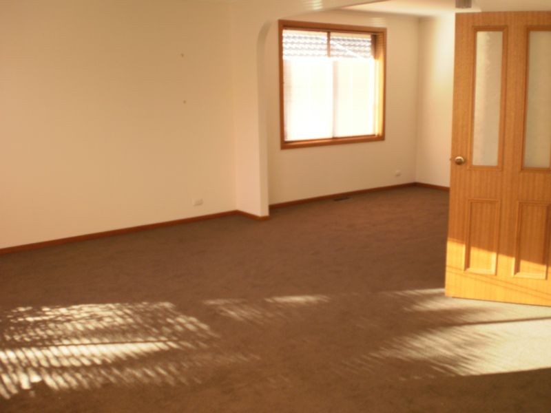 64 CHESTERVILLE ROAD, Cheltenham VIC 3192