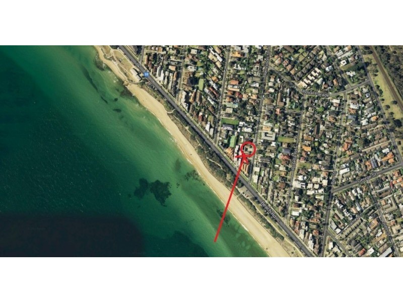 2/5 RENNISON STREET, Parkdale VIC 3195