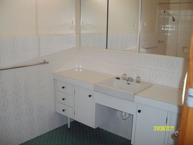 2 DALMOR STREET, Parkdale VIC 3195