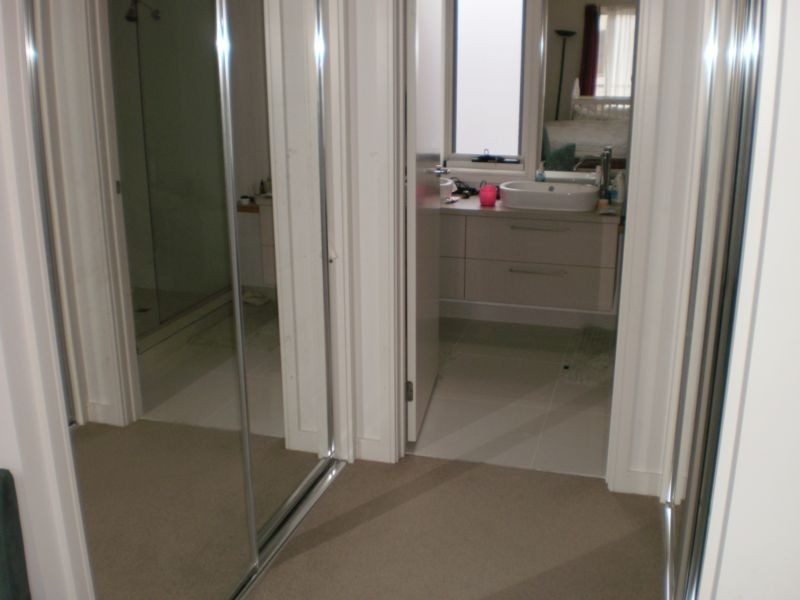 31 DRESDEN DRIVE, Waterways VIC 3195