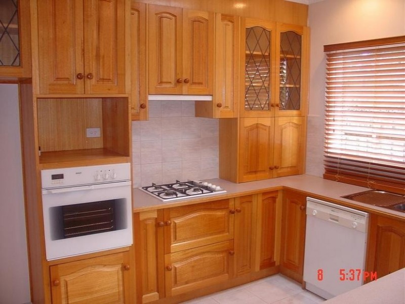 2/17 ROBINSON STREET, Brighton East VIC 3187