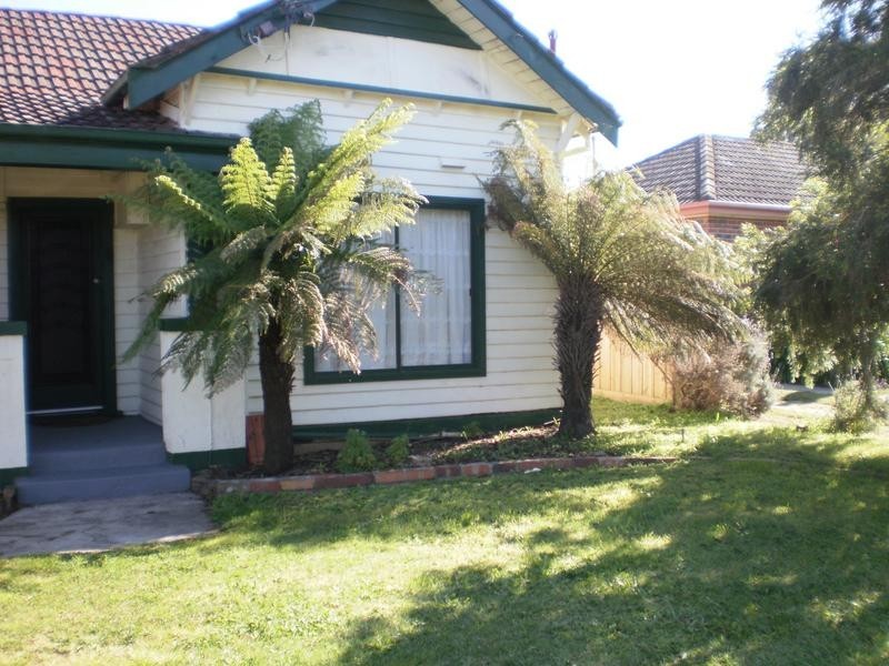 53 BEAR STREET, Mordialloc VIC 3195