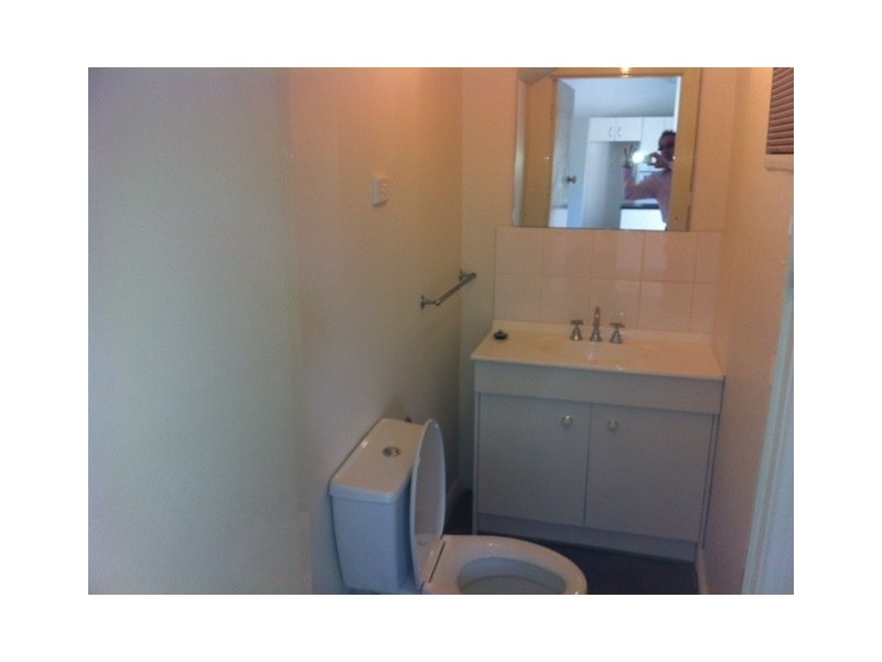 4 WAKOOL AVENUE, Mentone VIC 3194