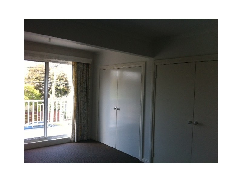 4 WAKOOL AVENUE, Mentone VIC 3194