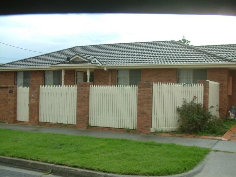 24 MCDONALD STREET, Mordialloc VIC 3195