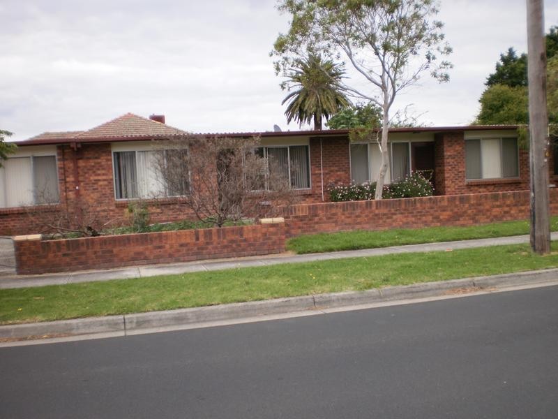 2/77 WOODBINE GROVE, Chelsea VIC 3196