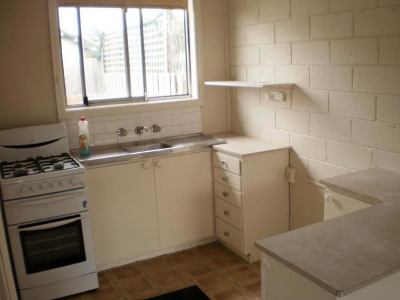 2/77 WOODBINE GROVE, Chelsea VIC 3196