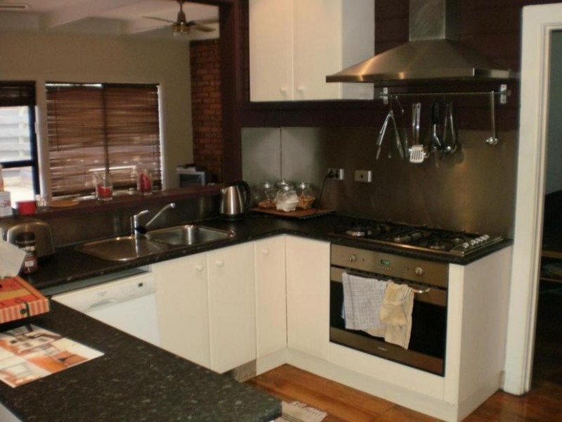 1/174 LOWER DANDENONG ROAD, Mentone VIC 3194