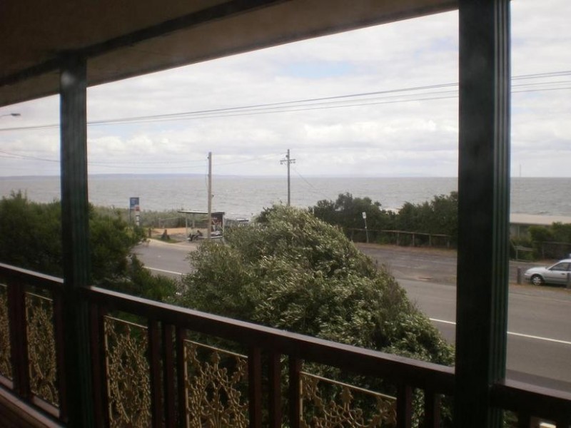 131 BEACH ROAD, Parkdale VIC 3195