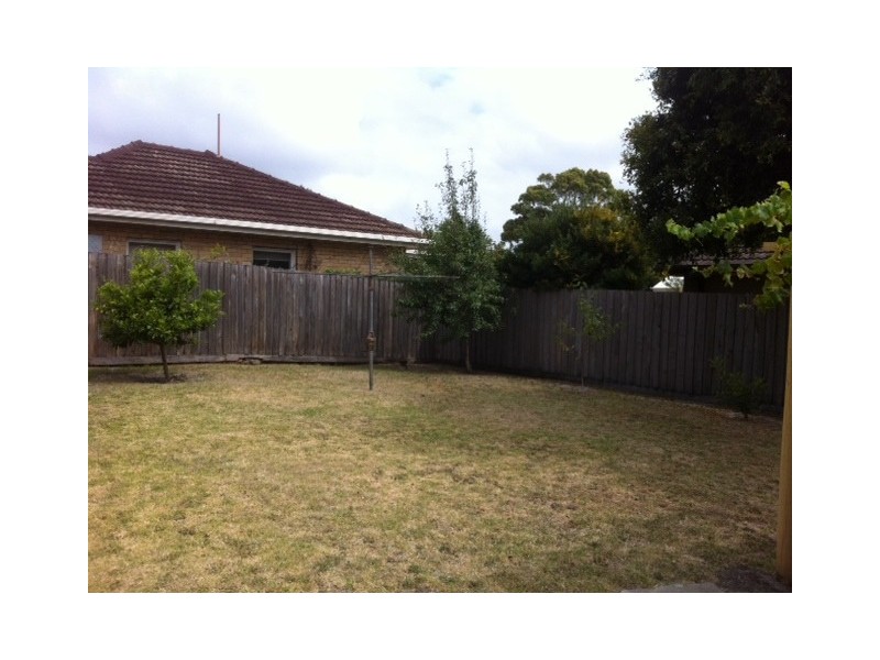 215 NEPEAN HIGHWAY, Mentone VIC 3194