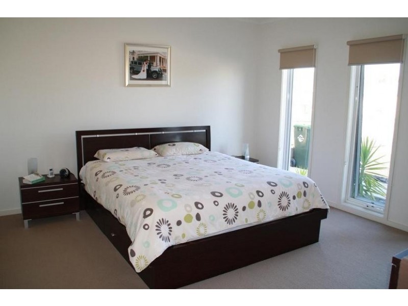 6 MADISSON CRESCENT, Carrum Downs VIC 3201